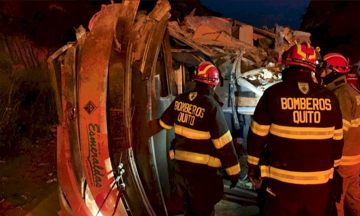 Accidente de tránsito en Tabacundo, Río Pisque