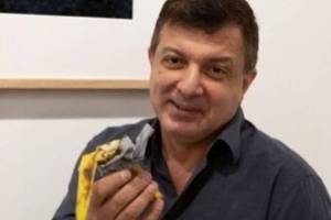 Artista americano David Datuna