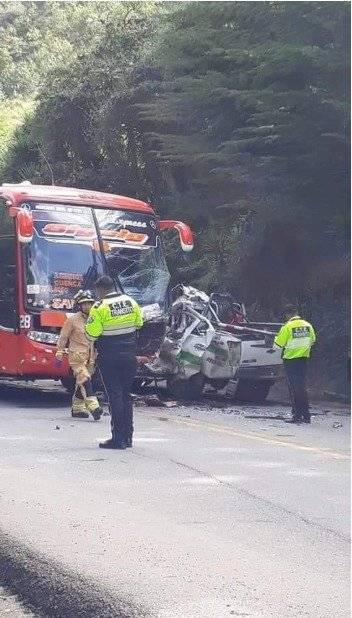 3 fallecidos, incluido un bebé, en fatal accidente en Chaquilcay
