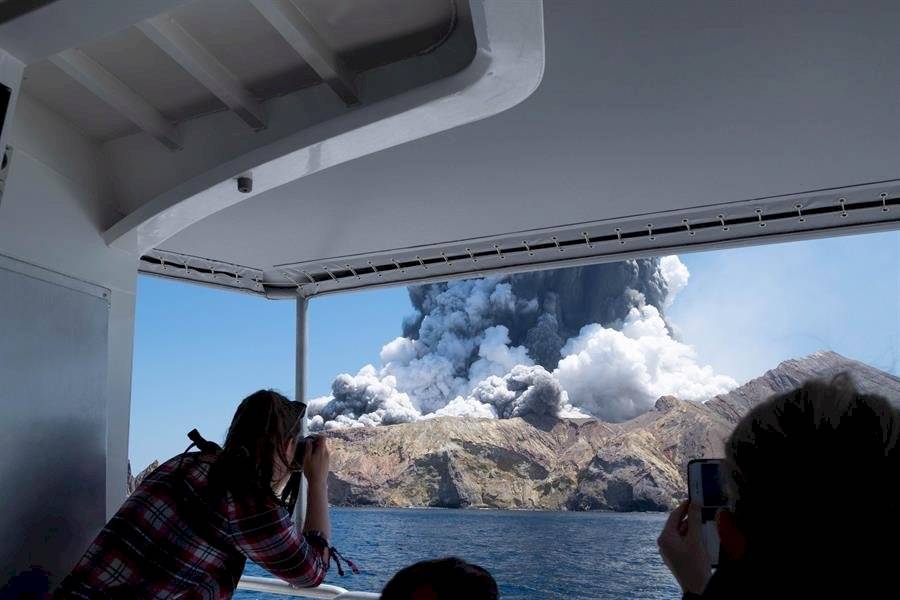 volcán Whakaari en Nueva Zelanda