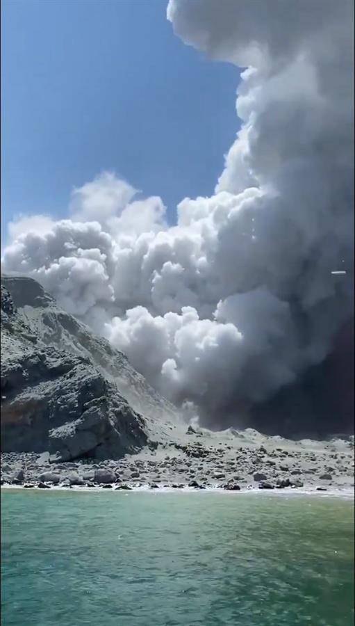 volcán Whakaari en Nueva Zelanda