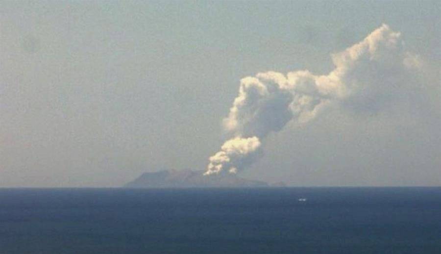 volcán Whakaari en Nueva Zelanda