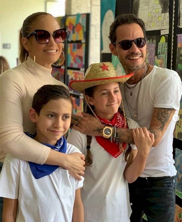 Marc y JLo con sus hijos