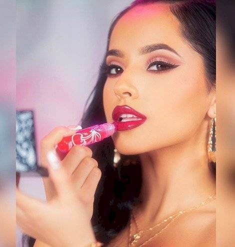 Maquillaje de Becky G