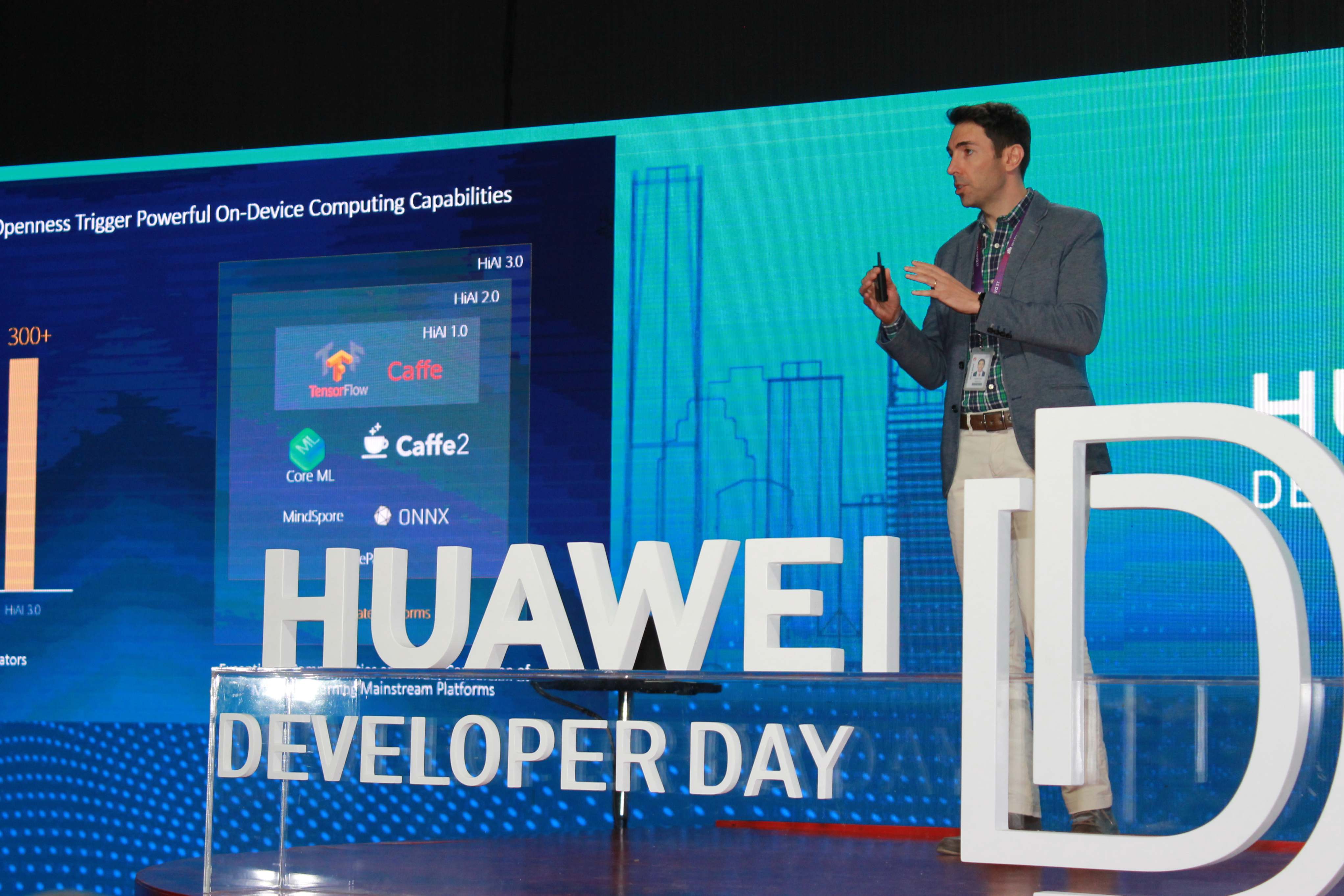 Esta mañana se realizó el evento "Huawei Developer Day Chile" donde la compañía invita a desarrolladores del país a participar con programas en AppGallery.