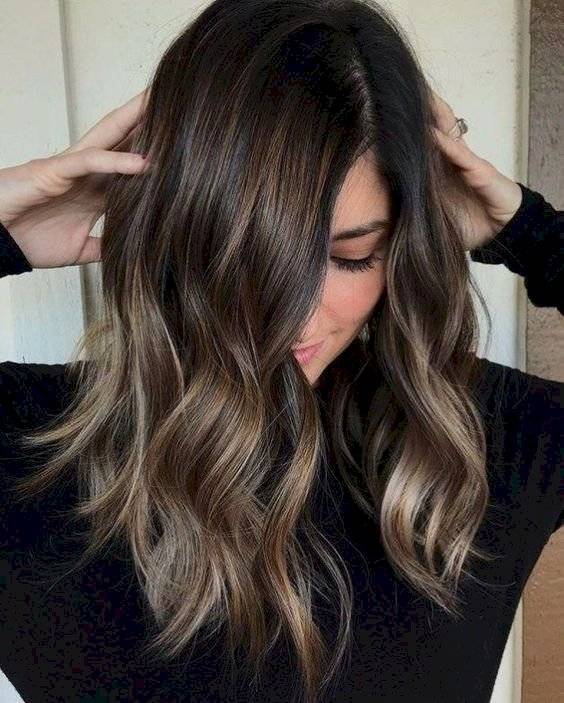 colores de cabello para piel apiñonada