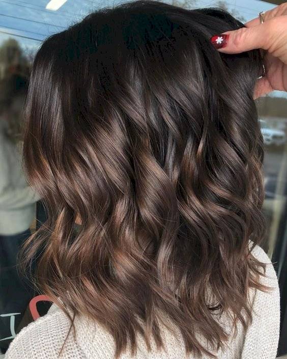 colores de cabello para piel apiñonada
