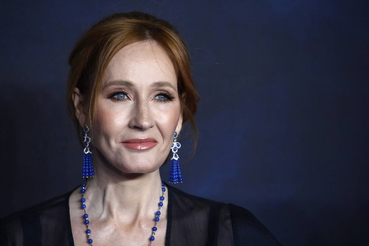 Acusan de transfóbica a J.K. Rowling, generando indignación en los fans de Harry Potter Acusan de transfóbica a J.K. Rowling, generando indignación en los fans de Harry Potter