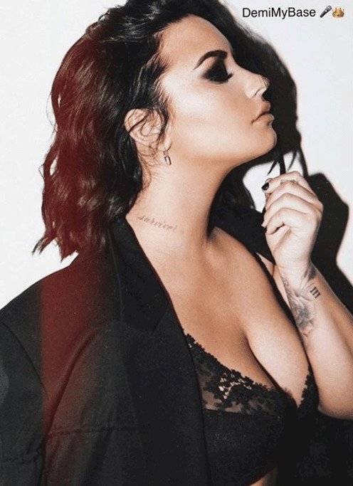 Demi Lovato termina su relación y aparece en lencería sensual