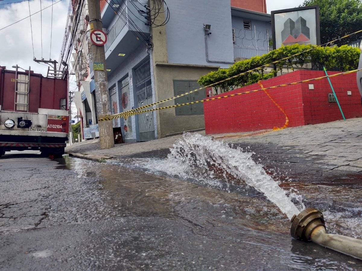 Bombeamento garagem Santana