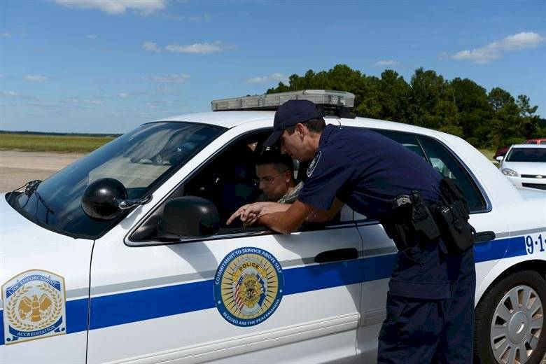 policía