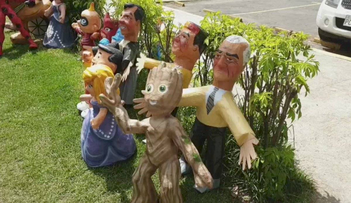 Piñatas de Ecuador