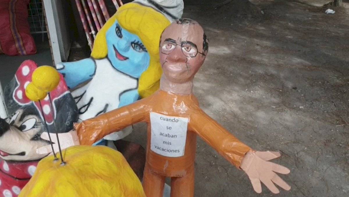 Piñatas de Ecuador