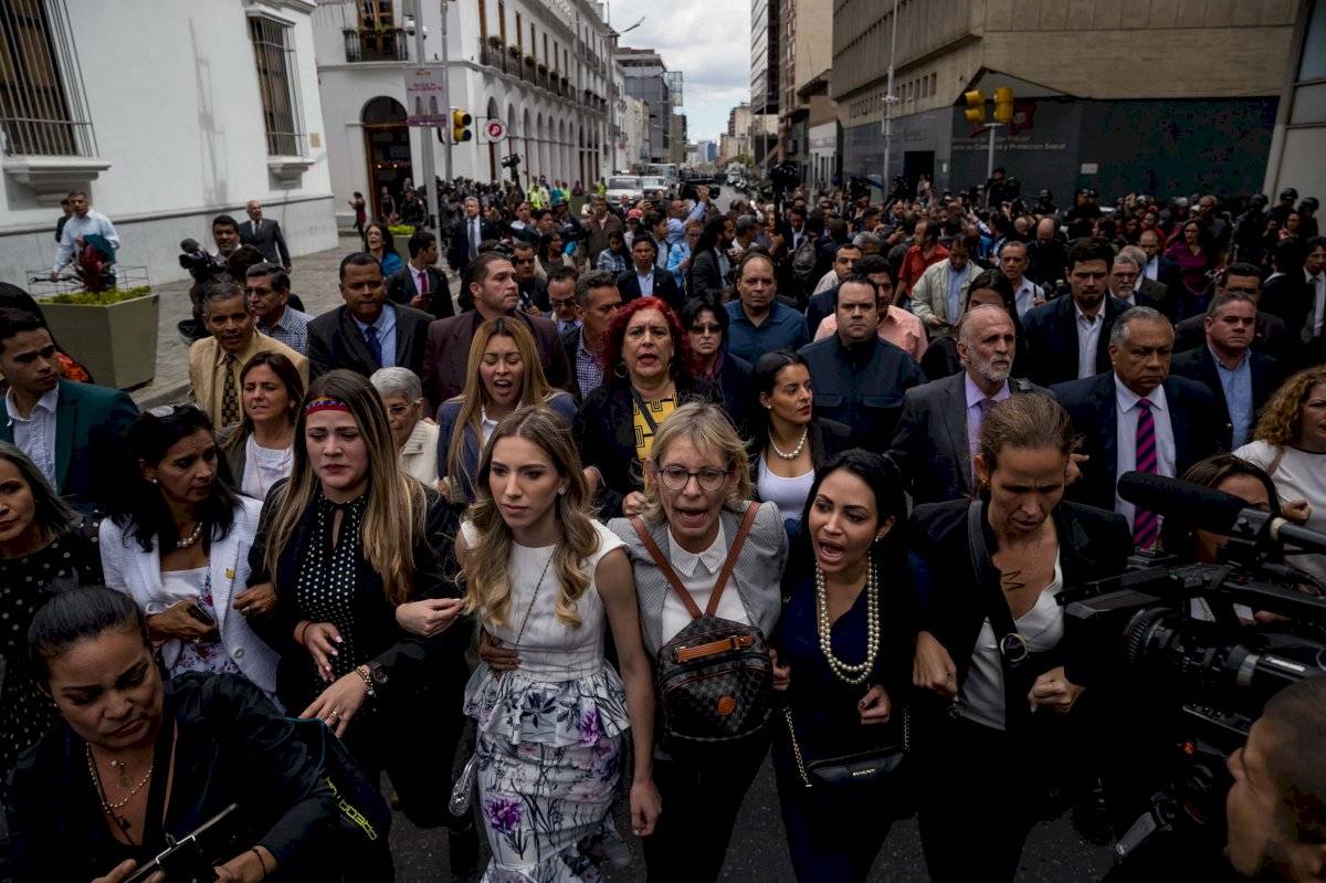 Chavismo elige a nuevo presidente del Parlamento sin Juan Guaidó ni opositores