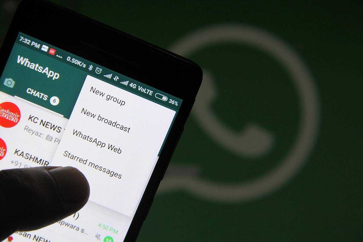 WhatsApp WhatsApp