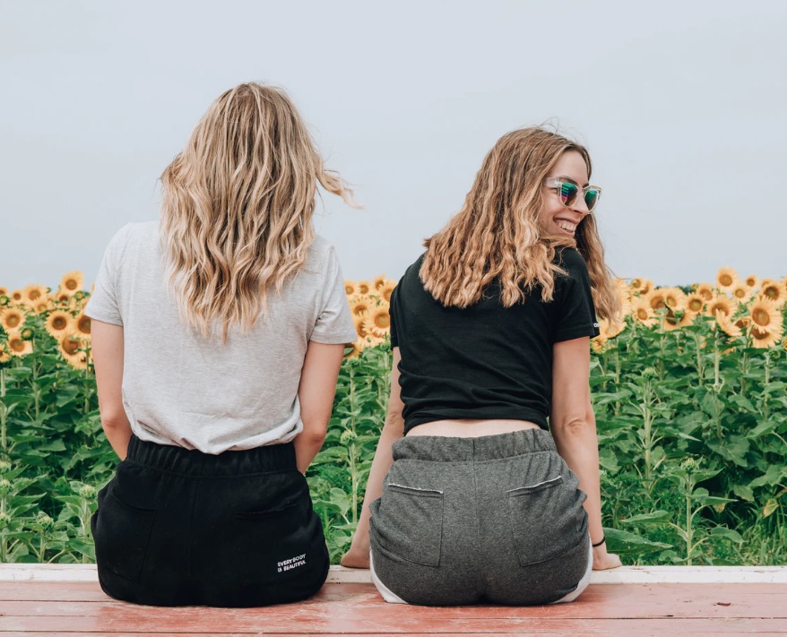 amigas amigas