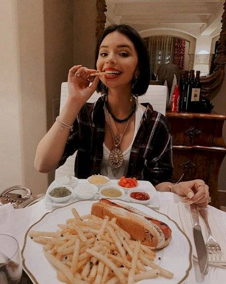Ángela Aguilar