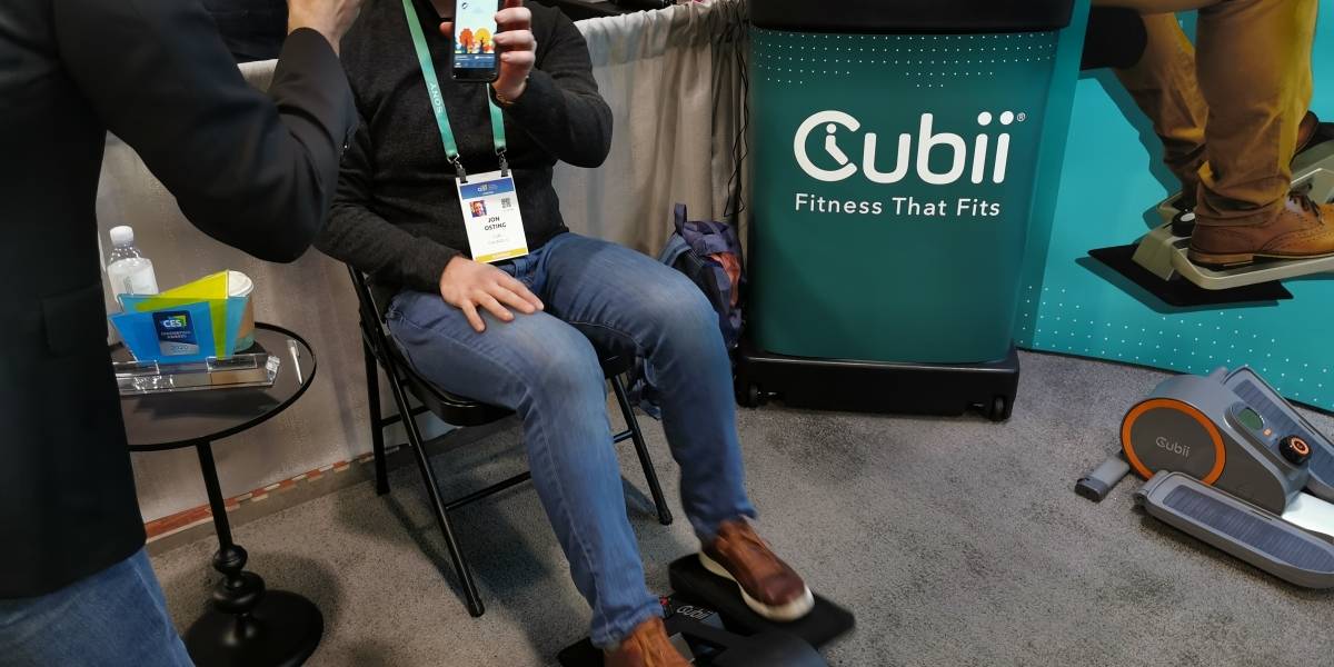 Bicicleta elíptica para piernas te ayuda a ejercitar cuando estas sentado #CES2020