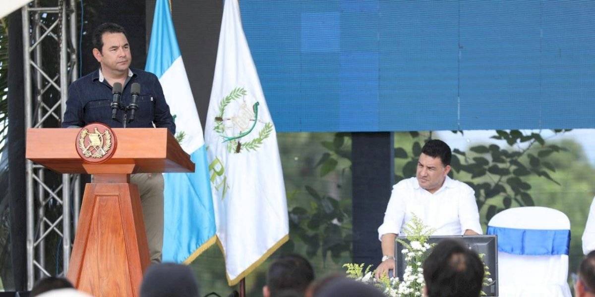 Morales envía mensaje a sus detractores durante inauguración de biobarda en Izabal