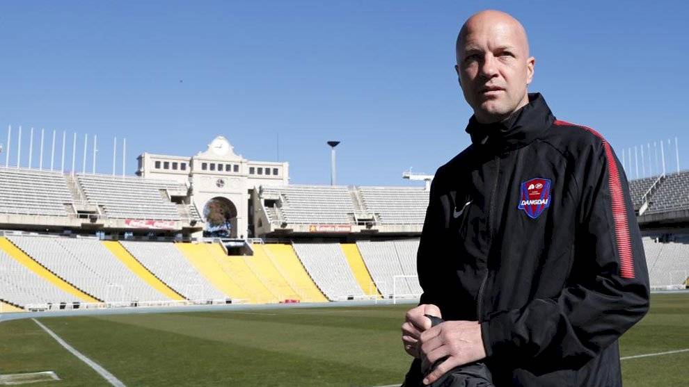 Jordy Cruyff sería el nuevo DT de Ecuador