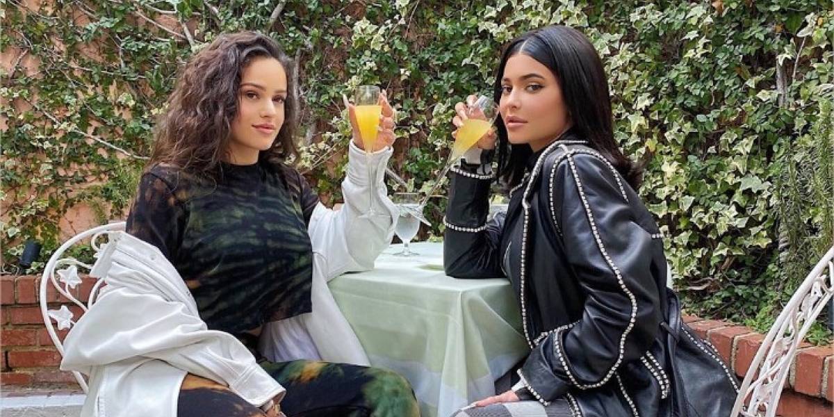 ¡Inesperado! Kylie Jenner le pide matrimonio a Rosalía y la cantante