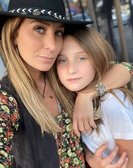 Geraldine Bazán y Elisa Marie.