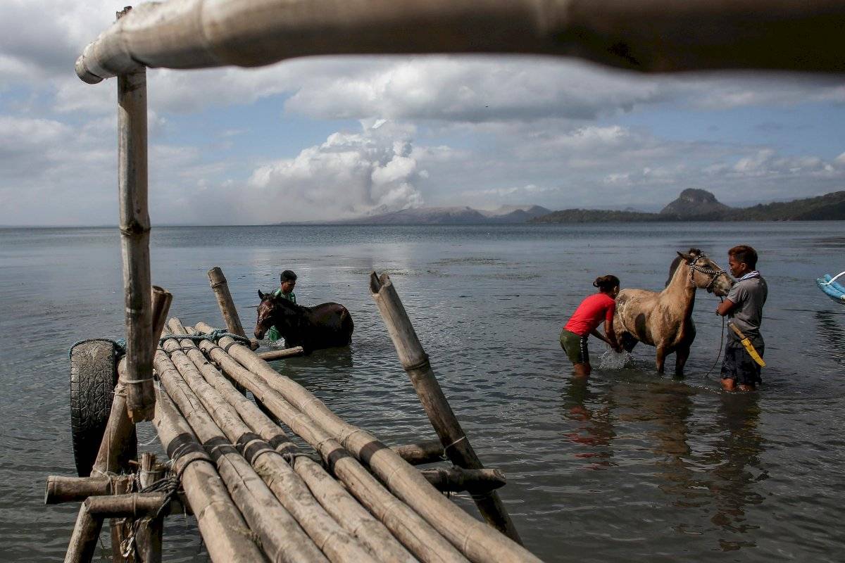 Volcán Taal Filipinas