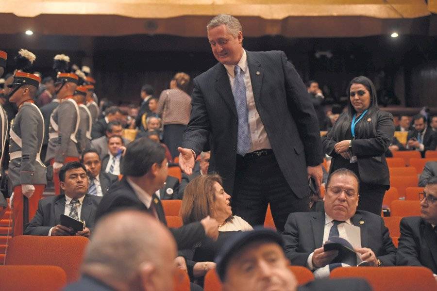 Enrique Degenhart en la toma de posesión de Giammattei