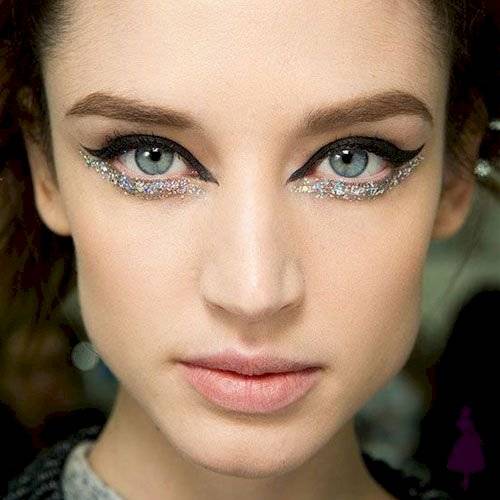 Maquillaje de ojos con glitter