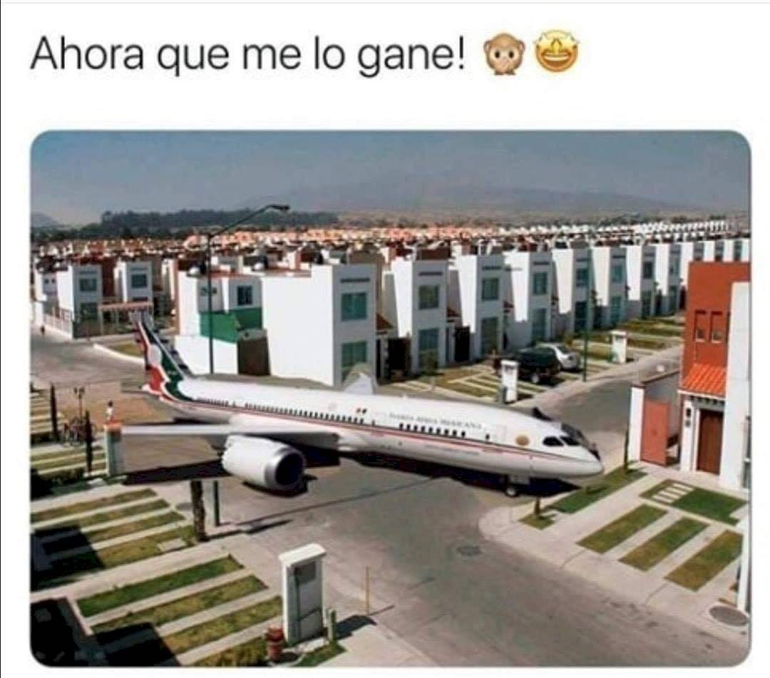 Meme avión presidencial.