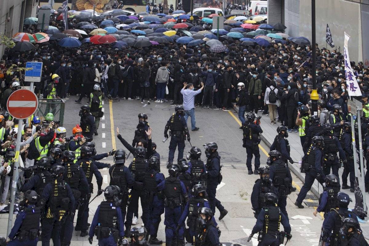 Vuelven los enfrentamientos en Hong Kong durante manifestaciones |  Publimetro México