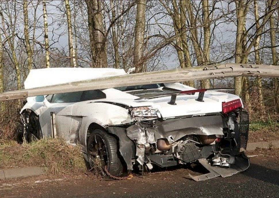 Así quedó el auto de Sergio Romero tras accidente de tránsito