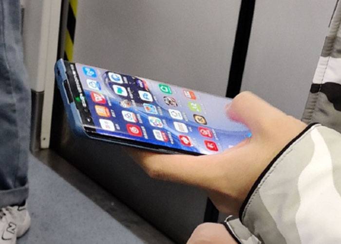Huawei P40: Se filtran supuestas fotos del dispositivo donde se puede ver su pantalla Huawei P40: Se filtran supuestas fotos del dispositivo donde se puede ver su pantalla