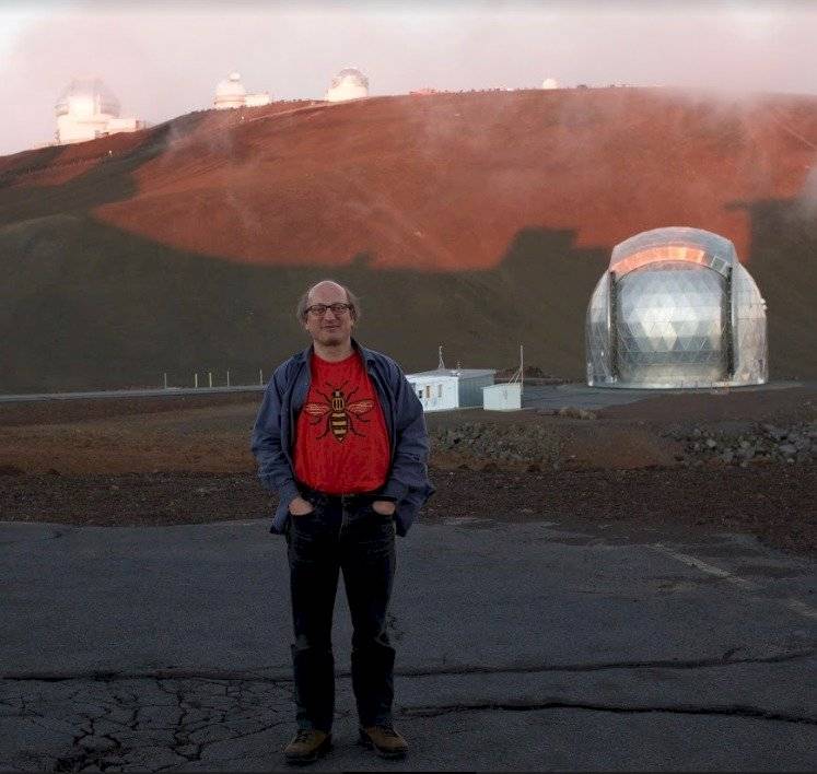 Dave Clements, lector de astrofísica en el Imperial College de Londres