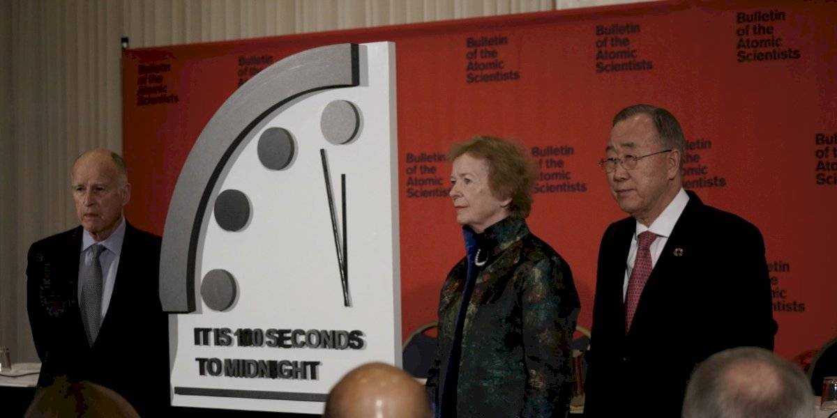 Científicos adelantan el reloj del juicio final: quedan 100 segundos para el "apocalipsis"