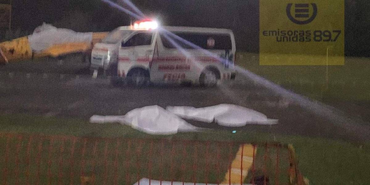 Tres muertos tras accidente de avioneta acrobática en Guatemala Tres muertos tras accidente de avioneta acrobática en Guatemala