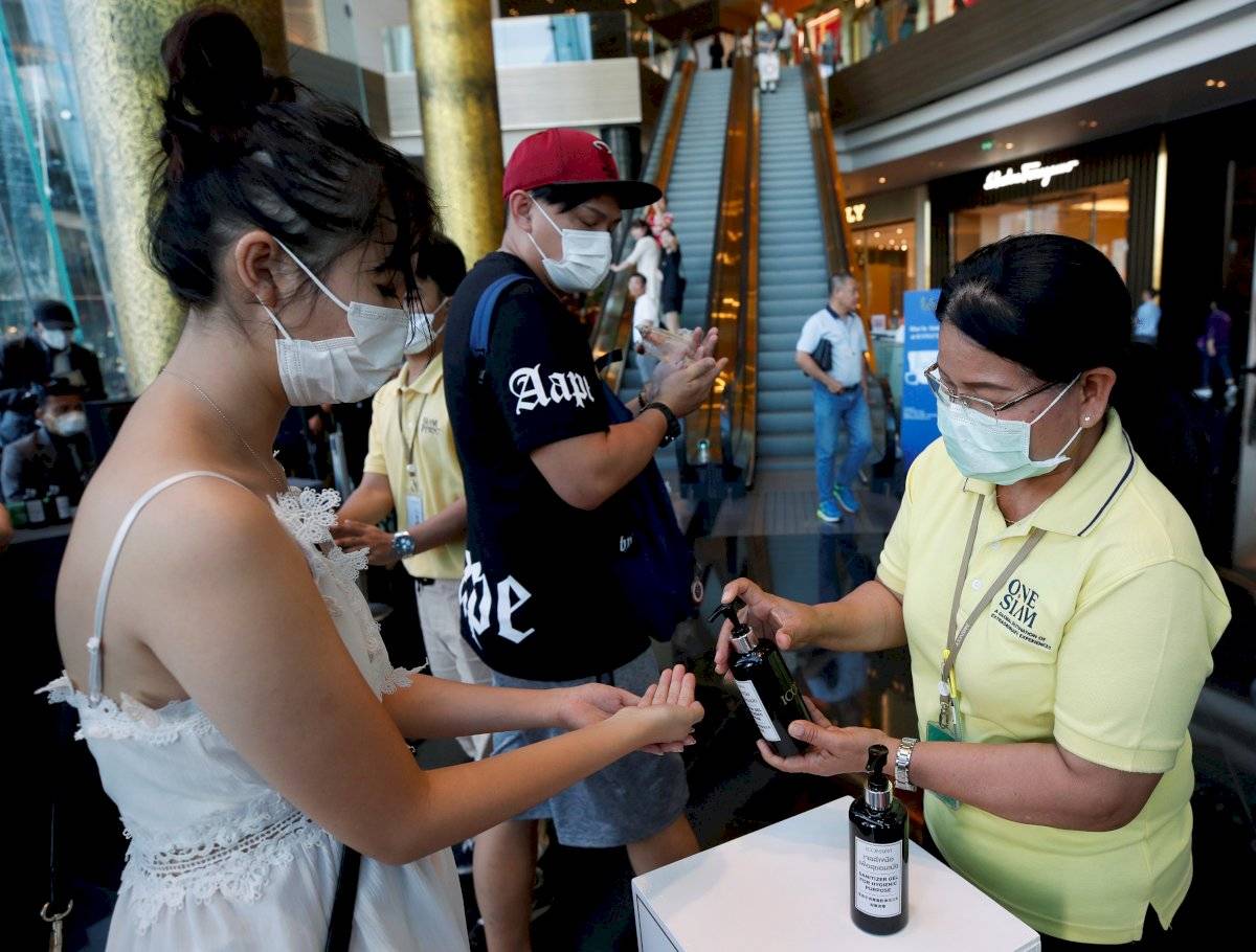 Están probando 30 medicamentos contra coronavirus en China