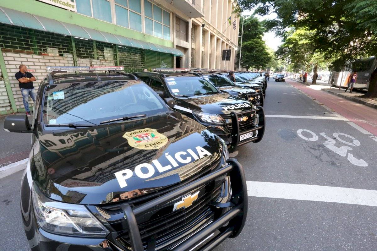 Viatura da Polícia Civil