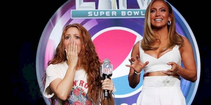 Shakira y JLO