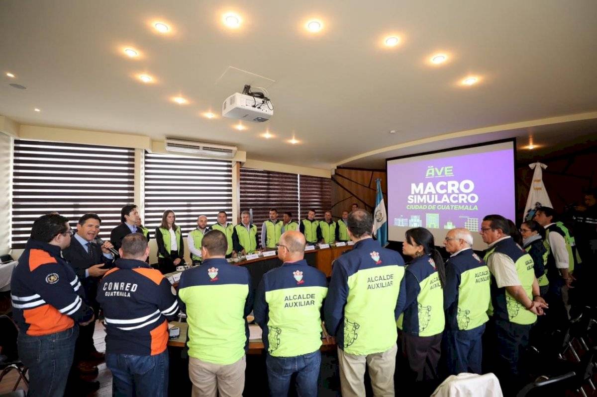 Preparativo del macro simulacro de terremoto.