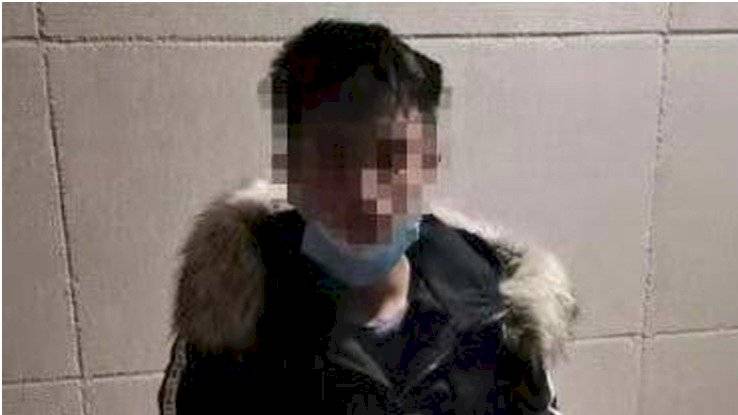 Joven que intentó robar a una mujer en Wuham