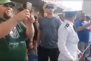 Viral: Dos turistas se lanzan al agua en esclusas del canal de Panamá