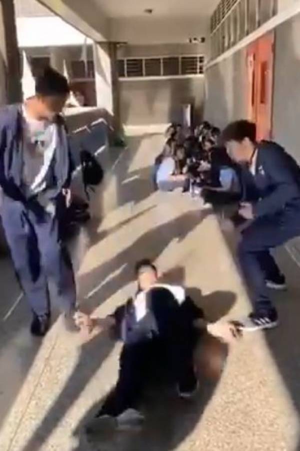 Cráneo roto challenge, el nuevo "reto" adolescente que puede terminar en la muerte