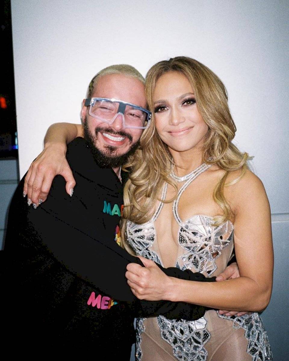 J Balvin y Jennifer Lopez