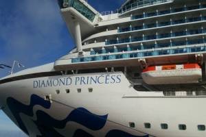 El drama del Diamond Princess, el crucero en cuarentena en Japón que suma 61 casos de coronavirus a bordo