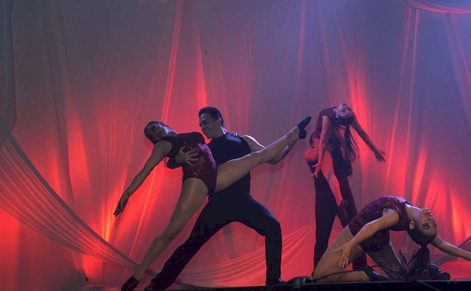 bailar