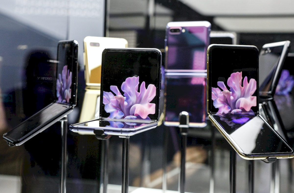 Samsung presenta su nuevo teléfono plegable, compacto y potente