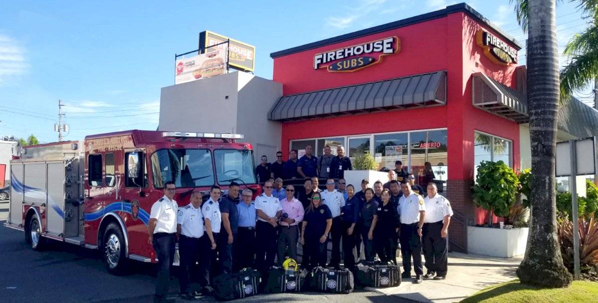 Fire House Subs y Bomberos de Puerto Rico