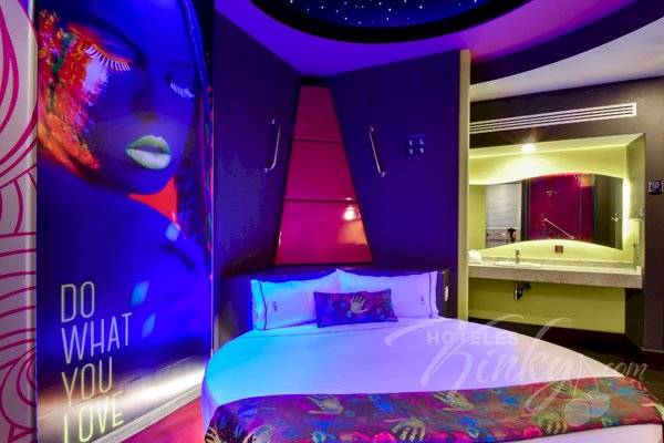 Love Hotels