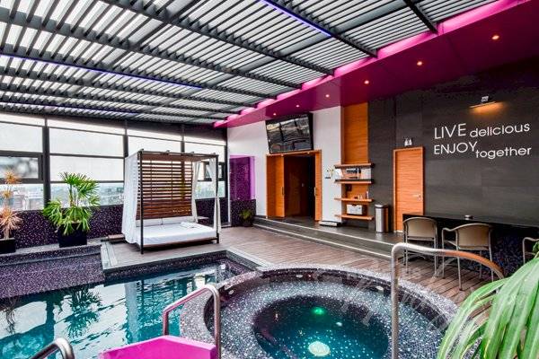 Love Hotels